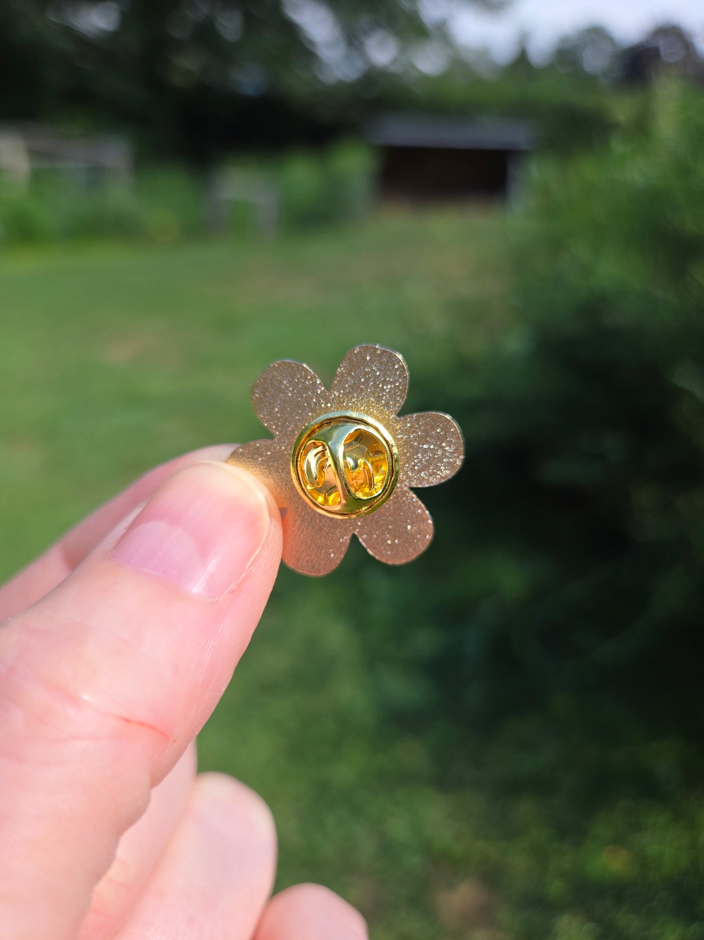 Retro Flower Pin