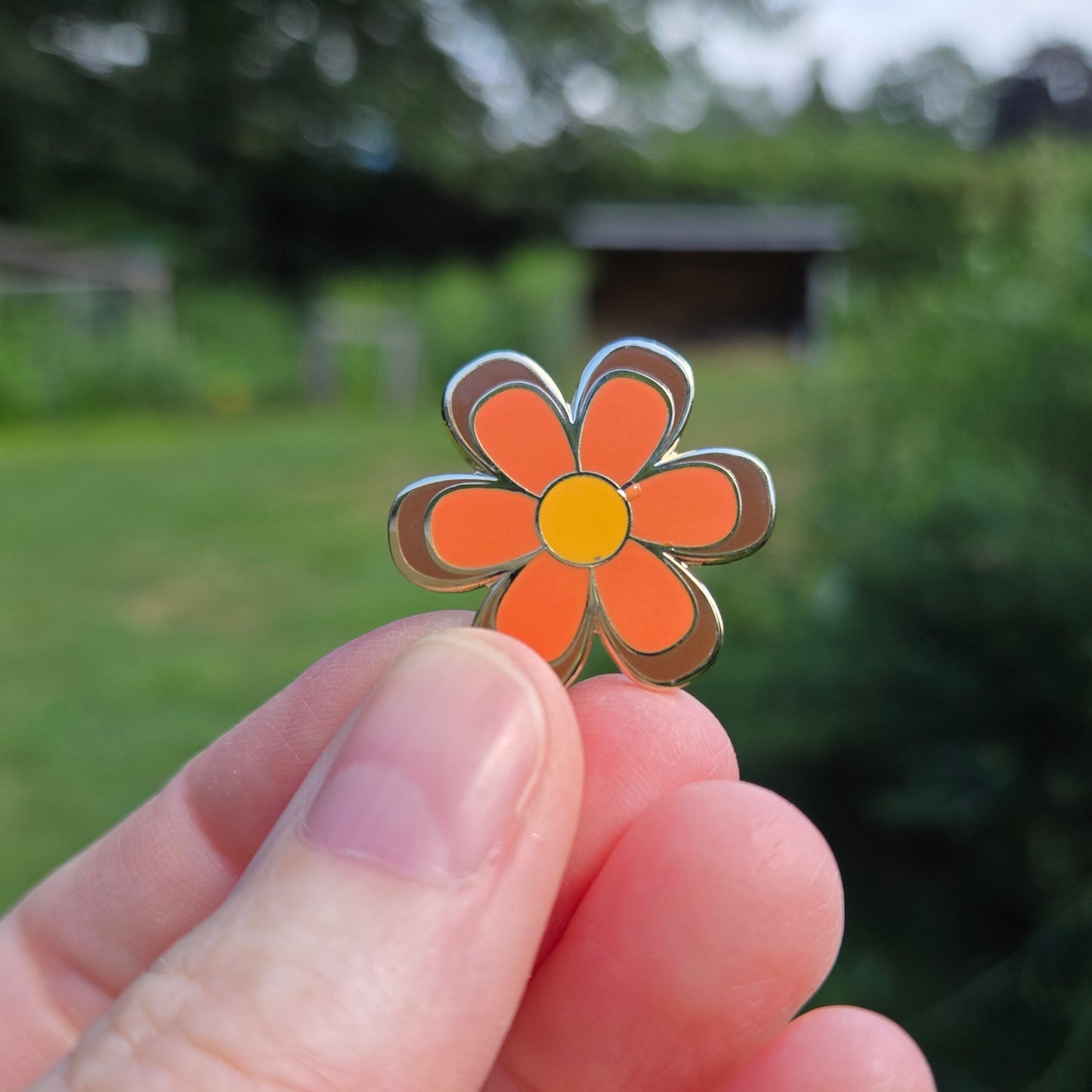 Retro Flower Pin